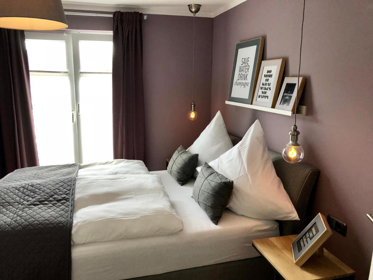 Boutique Hotel Lindenhof, Bed & Breakfast アウリッヒ エクステリア 写真